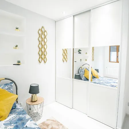 La Pierre Dorée Appartement *