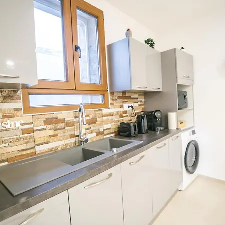 La Pierre Dorée * Puicheric